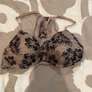 Victoria’s Secret PINK Lace Bra- 32C
